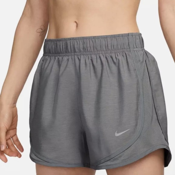 Nike Women's Tempo Dri-Fit Running Shorts, Gray Sz M Authentic, SHIPS TODAY! 🎁 - Picture 3 of 4